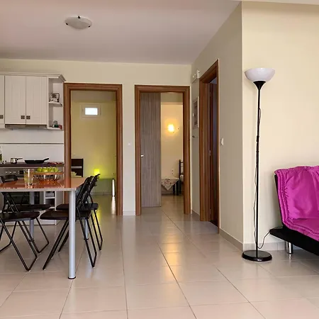 Дом отдыха Sea Melodies 1 *